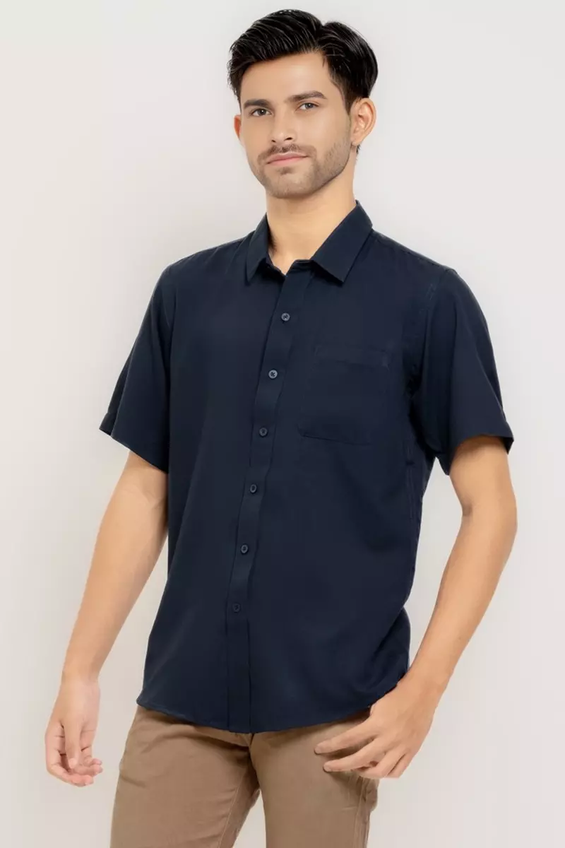 Hassenda Kemeja Pendek Polos Pria Basic Katun Seavey Berry Blue