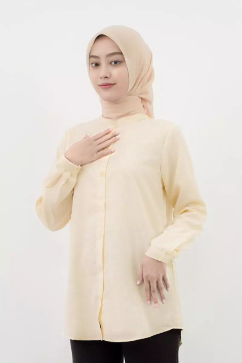 Puricia Blouse Kemeja Wanita Wendy Cosmic Latte