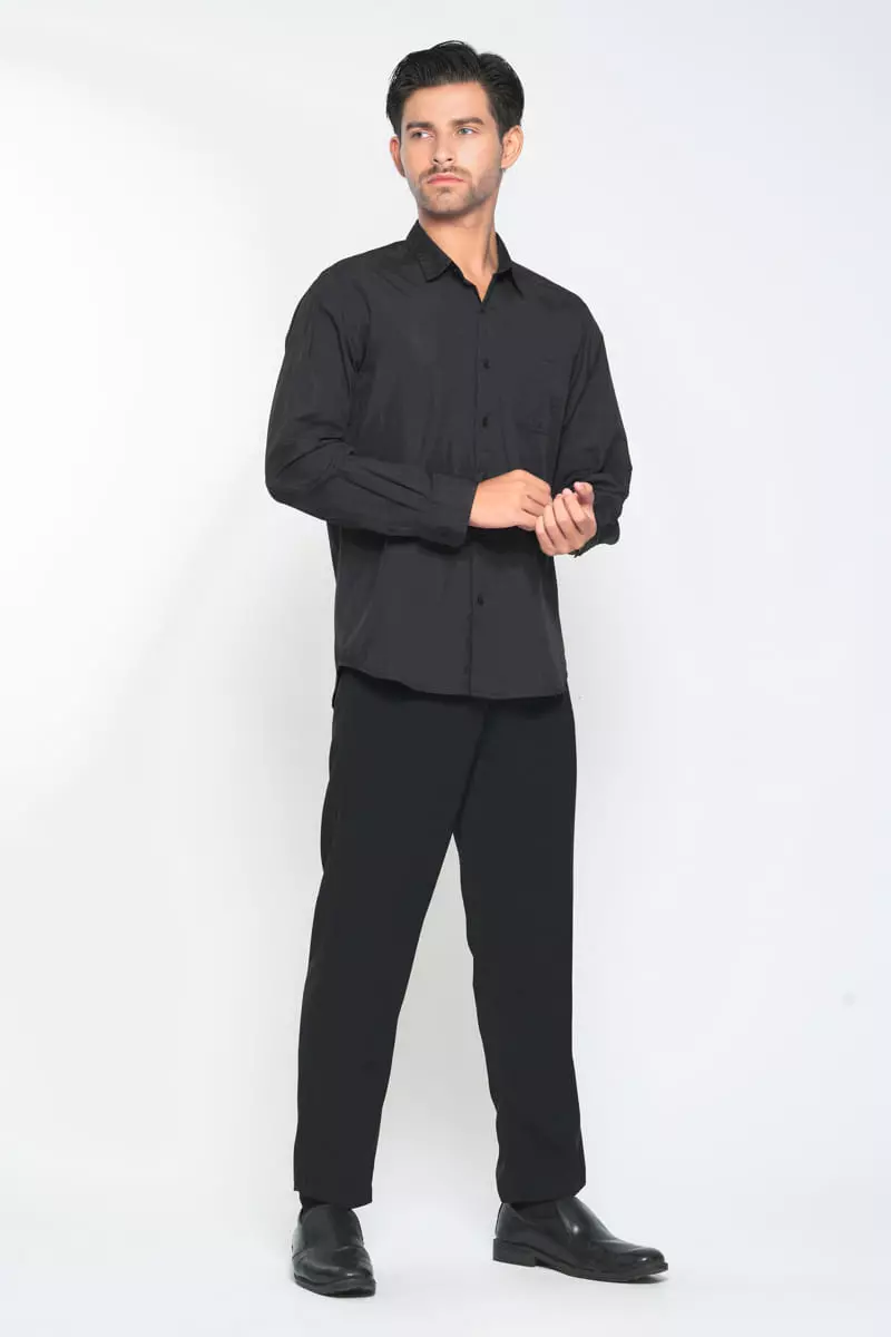 Hassenda Kemeja Pria Polos Fritz Hitam